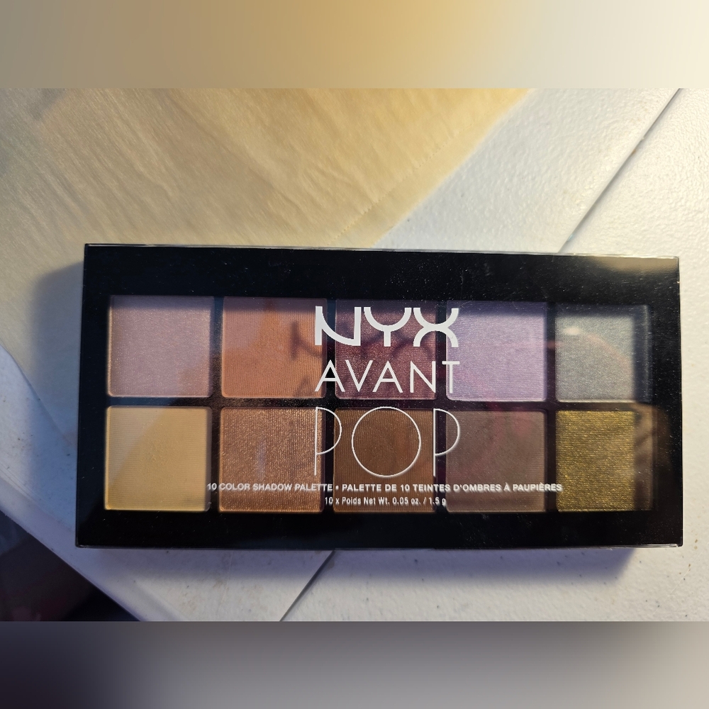 NYX Avant Pop Eyeshadow Palette - Gold and Purple (NWOT)
